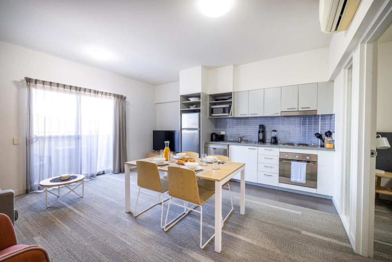 Aligned Corporate Residences 매카이 외부 사진