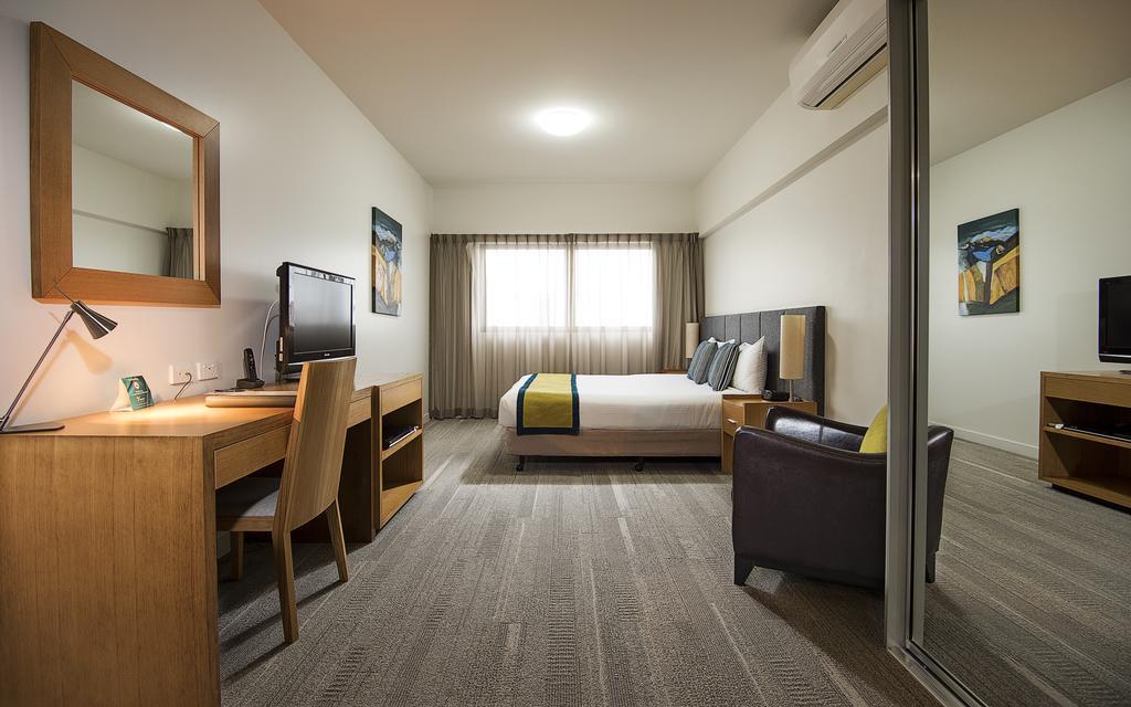 Aligned Corporate Residences 매카이 외부 사진